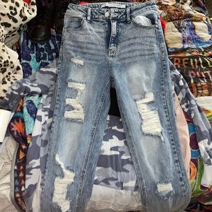 Blue ripped skinny jeans